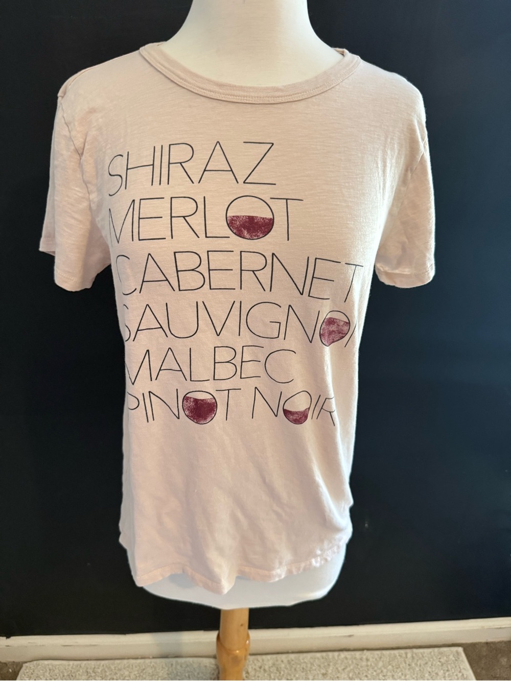 J Crew Women's Cream Graphic tee  Wine Varieties T-Shirt small medium wine lover